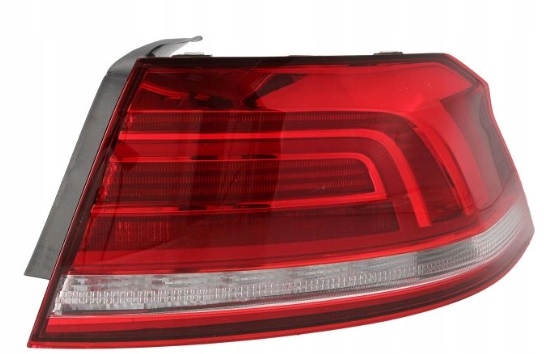 95D3886E Lampa tylna prawa VOLKSWAGEN PASSAT (B8), 08.14- 95D3886E