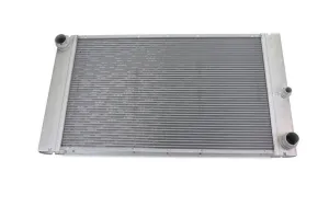 Chłodnica wody OEM/OES Behr/Mahle 5 E60/E61 03- 2017084X