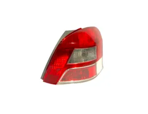 Lampa tył prawa TOYOTA YARIS (XP90) HB 03.09-03.11 8172882E