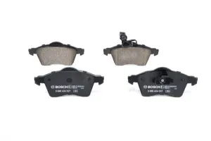 Klocki hamulcowe przód BOSCH VW TRANSPORTER T4 2.4 D BS0986424537